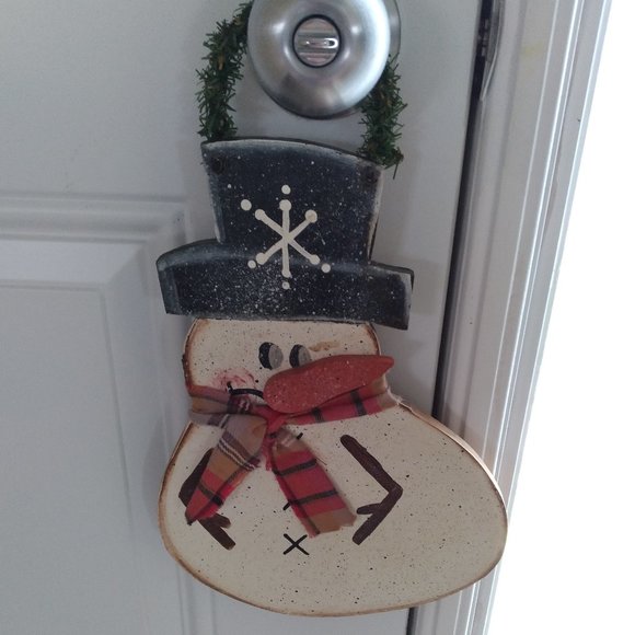 Handmade Christmas Wooden Decoration - Picture 2 of 4